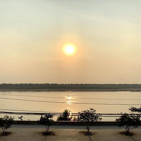 Le Tonle Hotel กระแจะ ภายนอก รูปภาพ