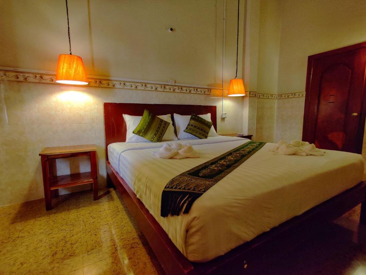 Le Tonle Hotel กระแจะ ภายนอก รูปภาพ