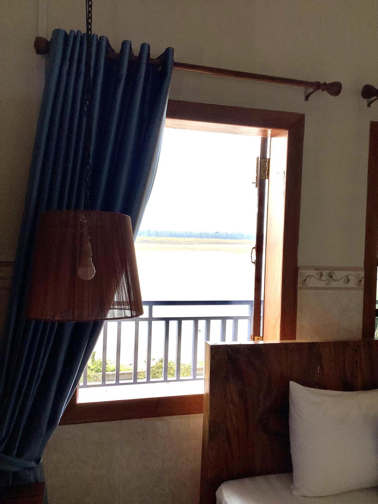Le Tonle Hotel กระแจะ ภายนอก รูปภาพ