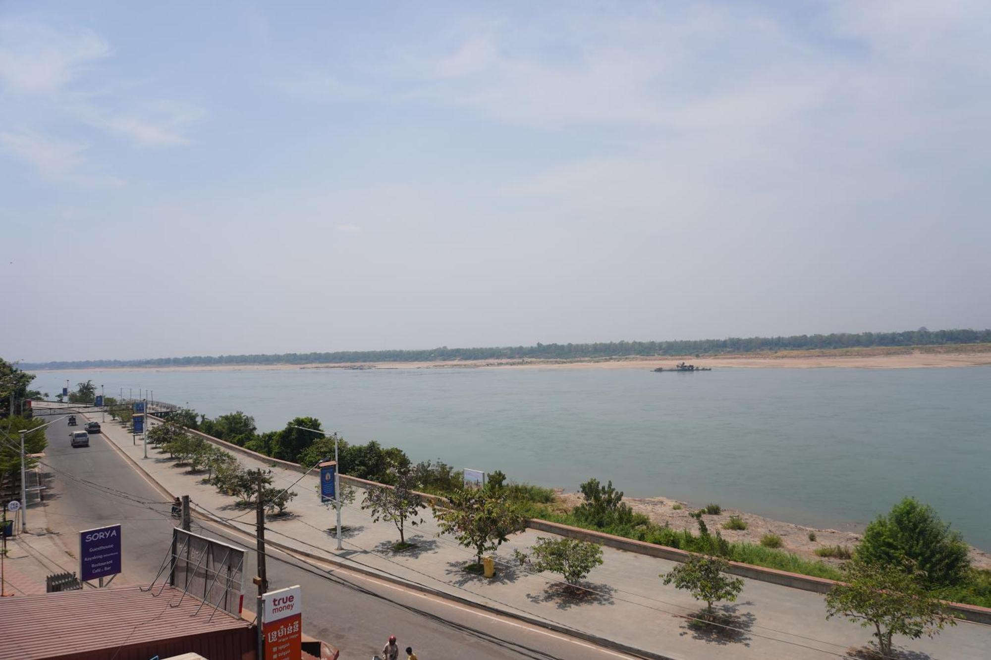 Le Tonle Hotel กระแจะ ภายนอก รูปภาพ