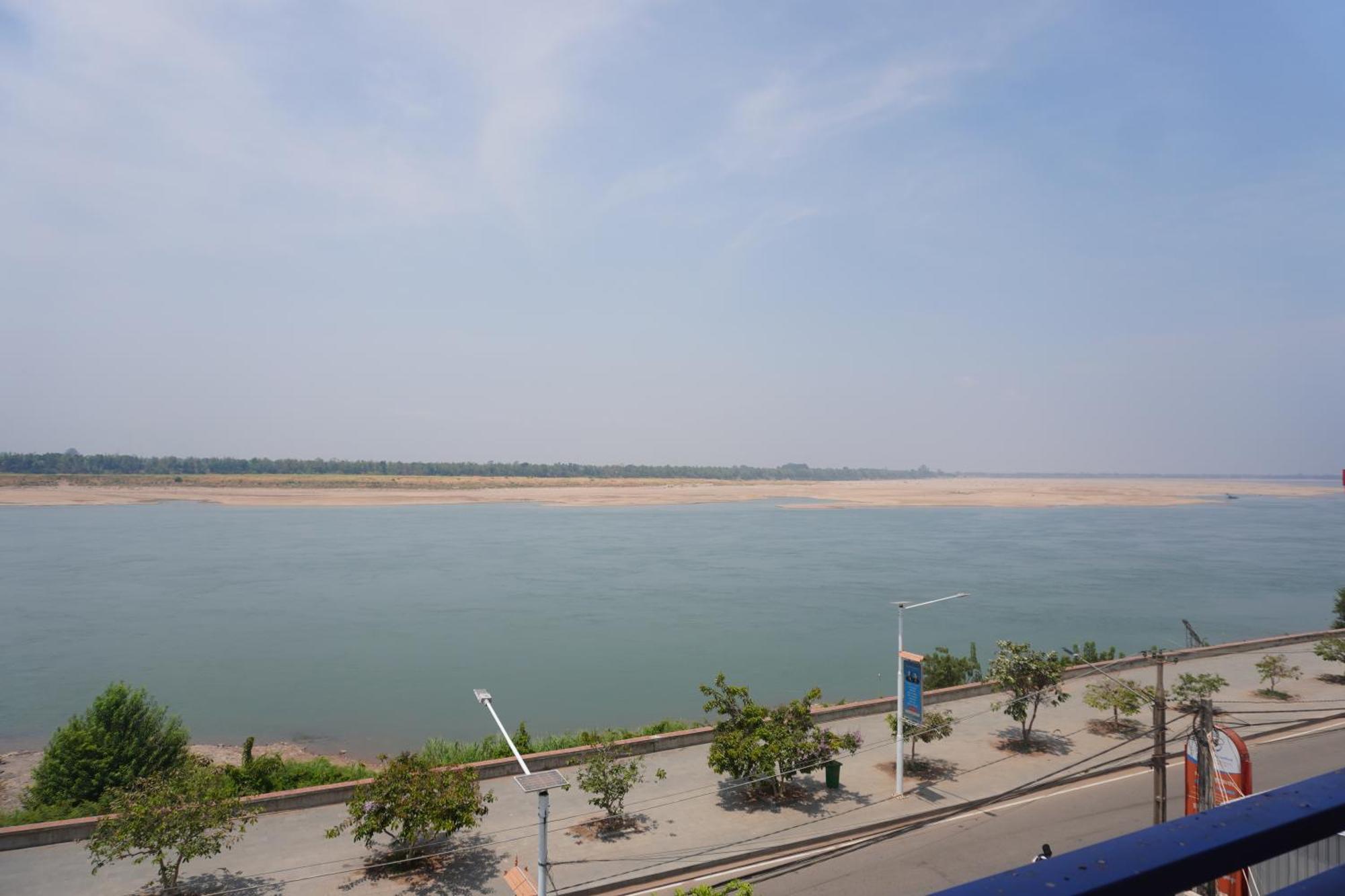 Le Tonle Hotel กระแจะ ภายนอก รูปภาพ