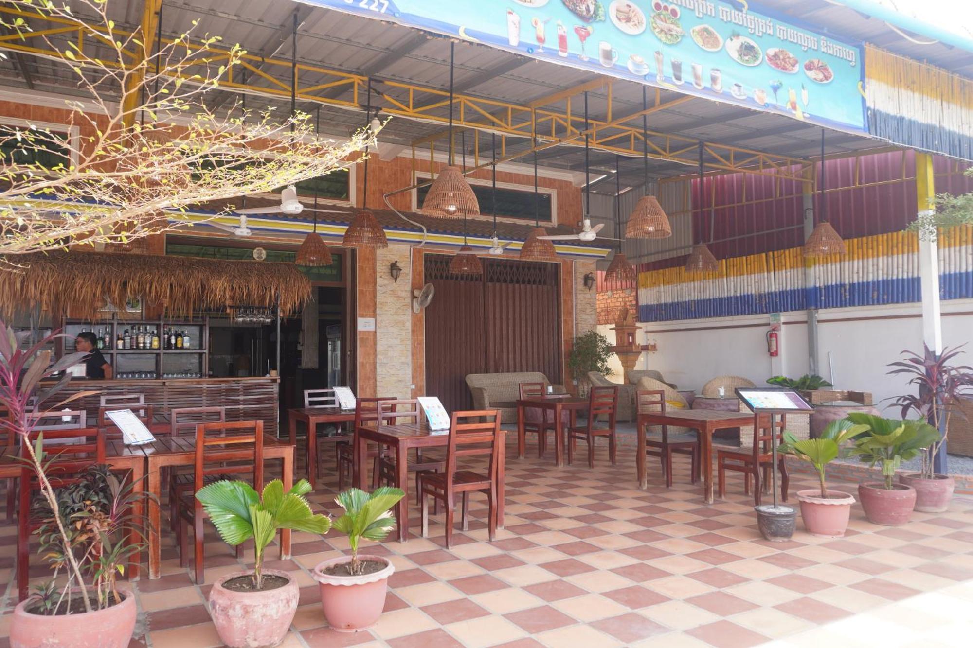 Le Tonle Hotel กระแจะ ภายนอก รูปภาพ