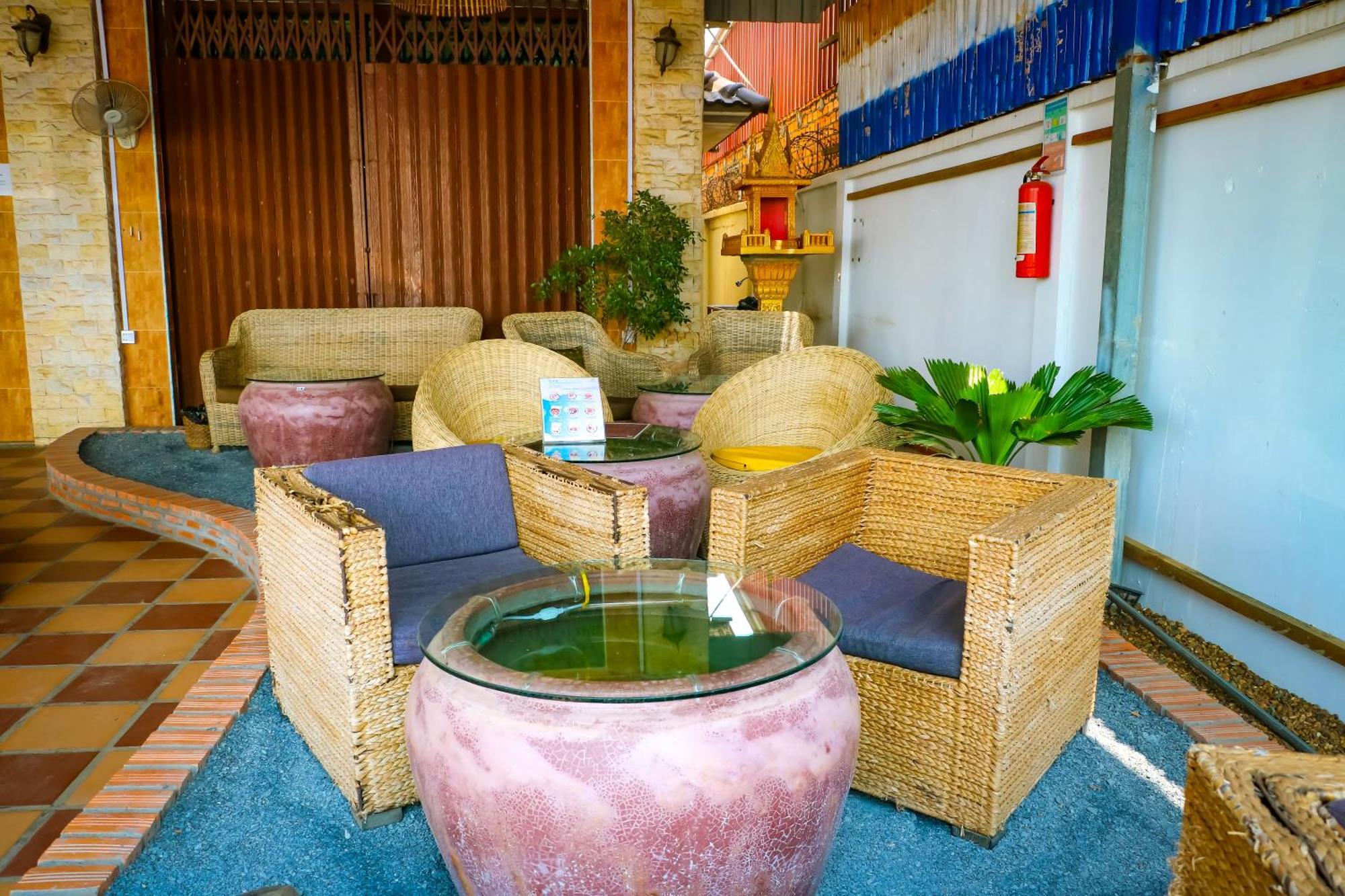 Le Tonle Hotel กระแจะ ภายนอก รูปภาพ